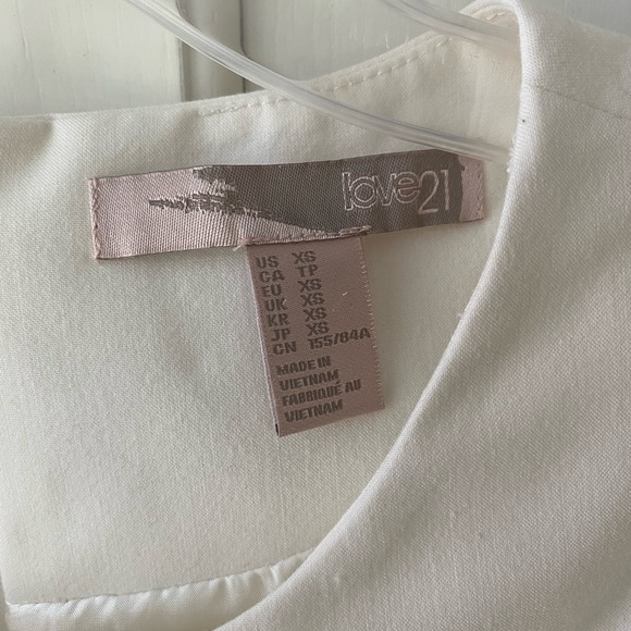 white peplum dress with belt - Picture 8 of 14